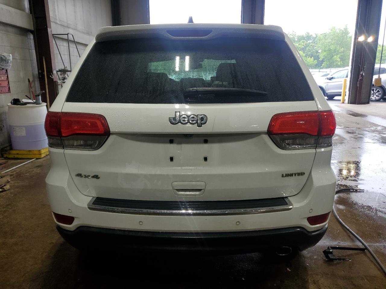 2015 Jeep Grand Cherokee Limited VIN: 1C4RJFBG1FC172742 Lot: 61163025