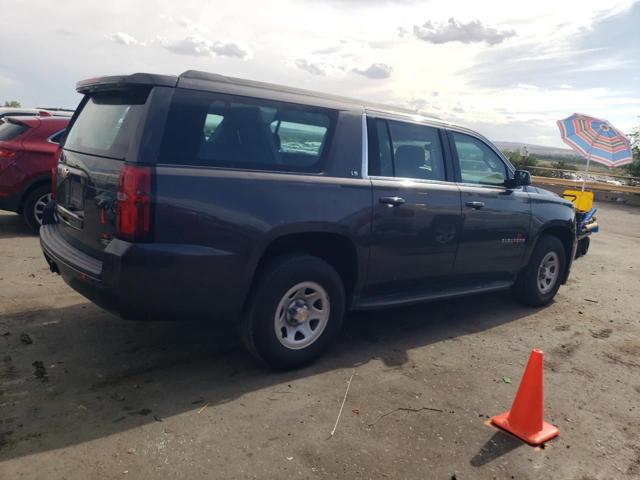 CHEVROLET SUBURBAN 2016 VIN 1GNSCKECXGR436608 photo 3
