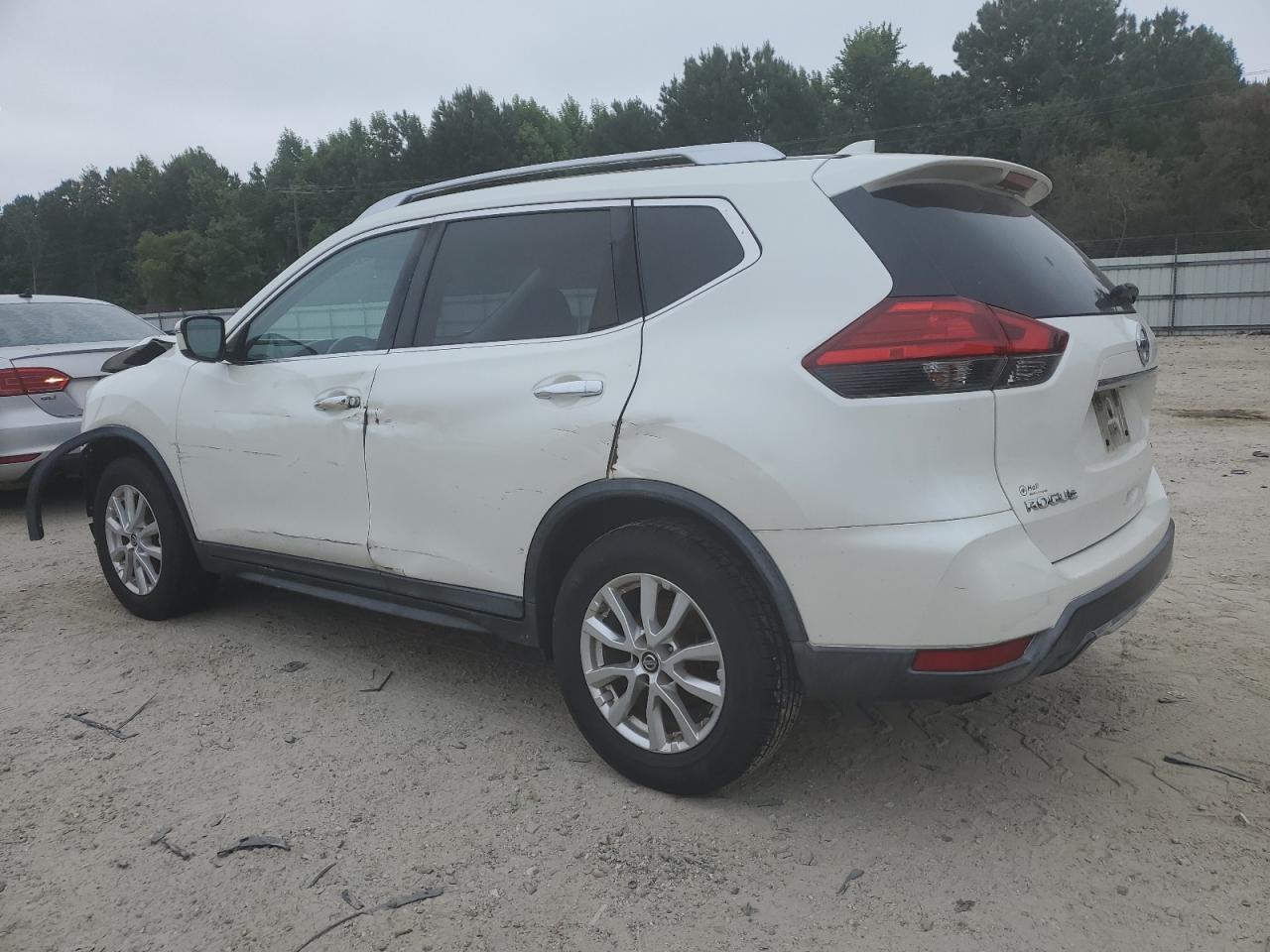 2017 Nissan Rogue S VIN: KNMAT2MT3HP539162 Lot: 62769735