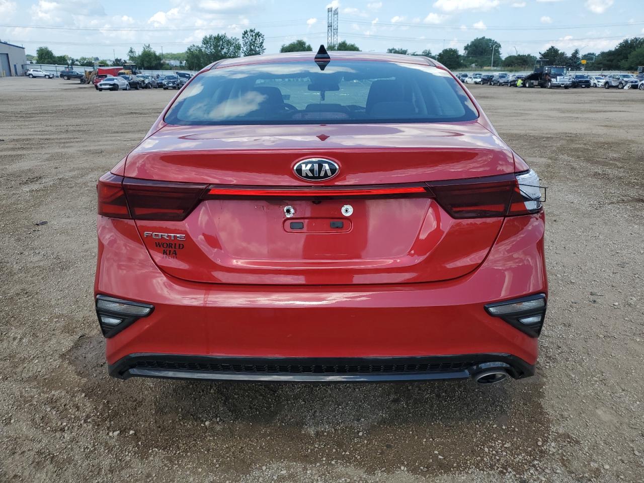 2021 Kia Forte Fe VIN: 3KPF24AD3ME318415 Lot: 62549225