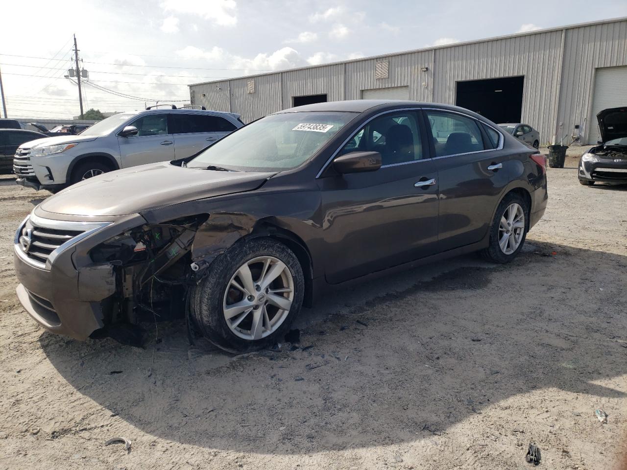 2013 Nissan Altima 2.5 продається в Jacksonville, FL - Front End