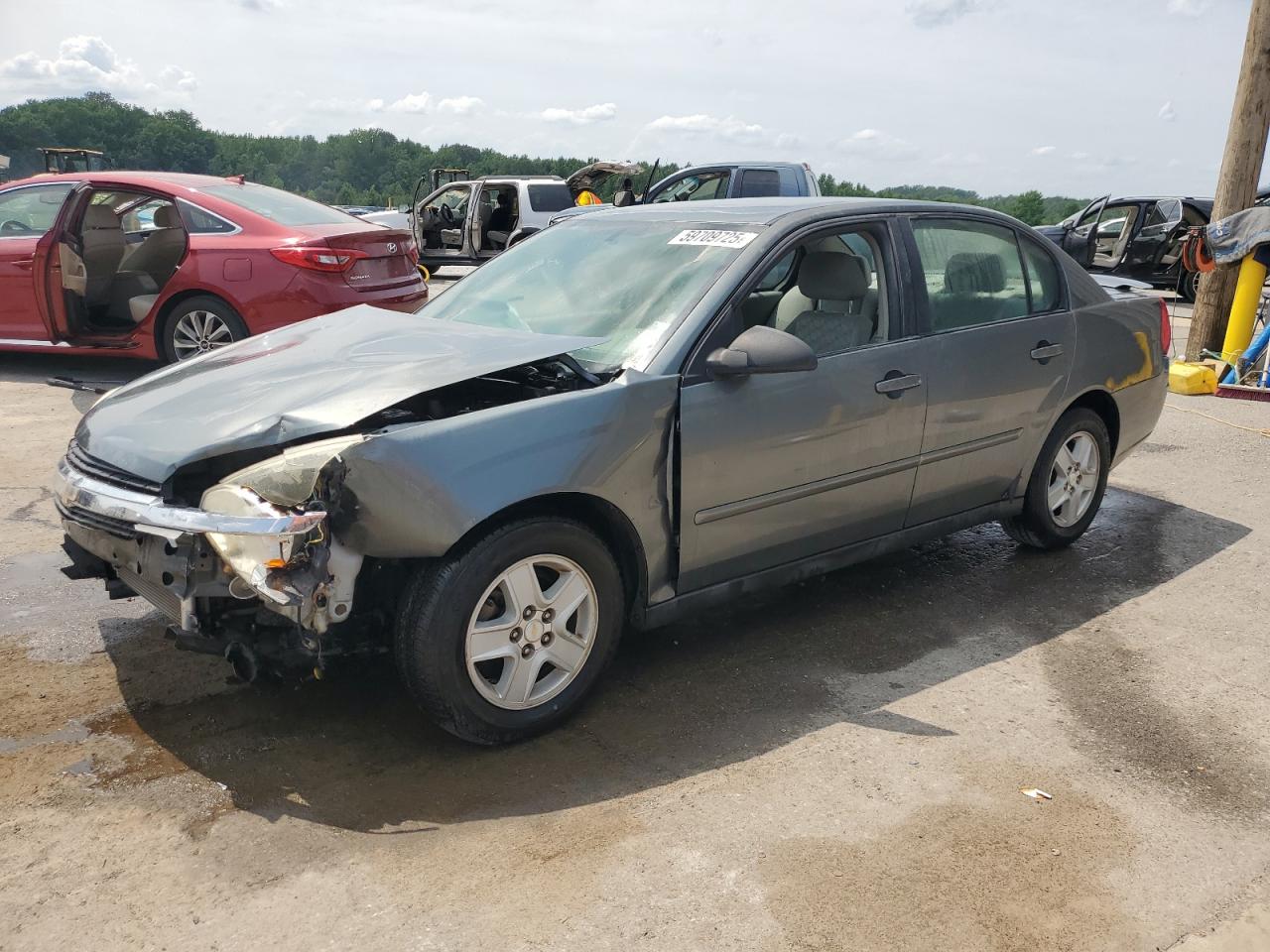 2005 Chevrolet Malibu Ls for Sale in Memphis, TN - Front End