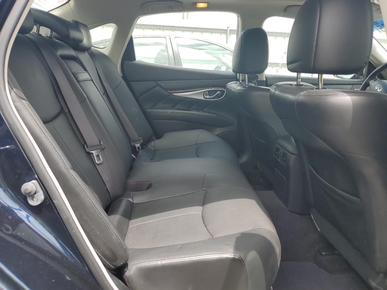 2018 Infiniti Q70 3.7 Luxe VIN: JN1BY1ARXJM220845 Lot: 59738435