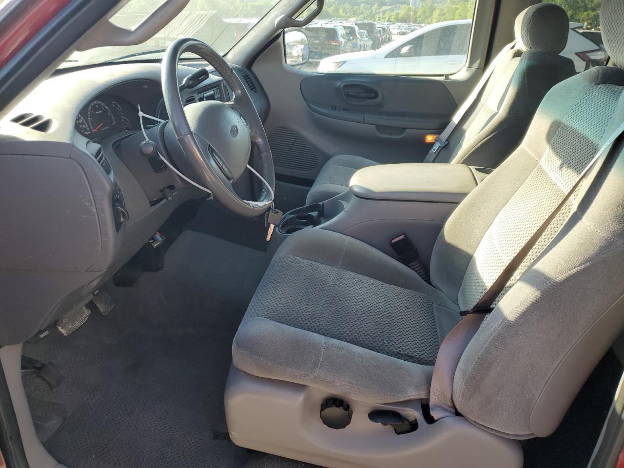 2002 Ford F150 VIN: 1FTRX18L82NA54692 Lot: 62559605