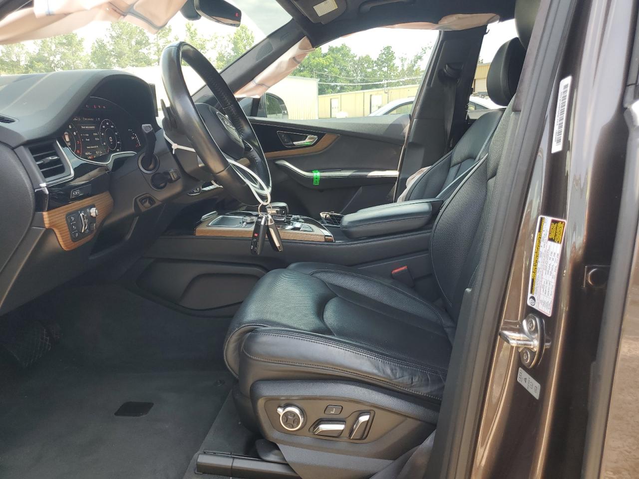 2017 Audi Q7 Prestige VIN: WA1VAAF7XHD050710 Lot: 60807085