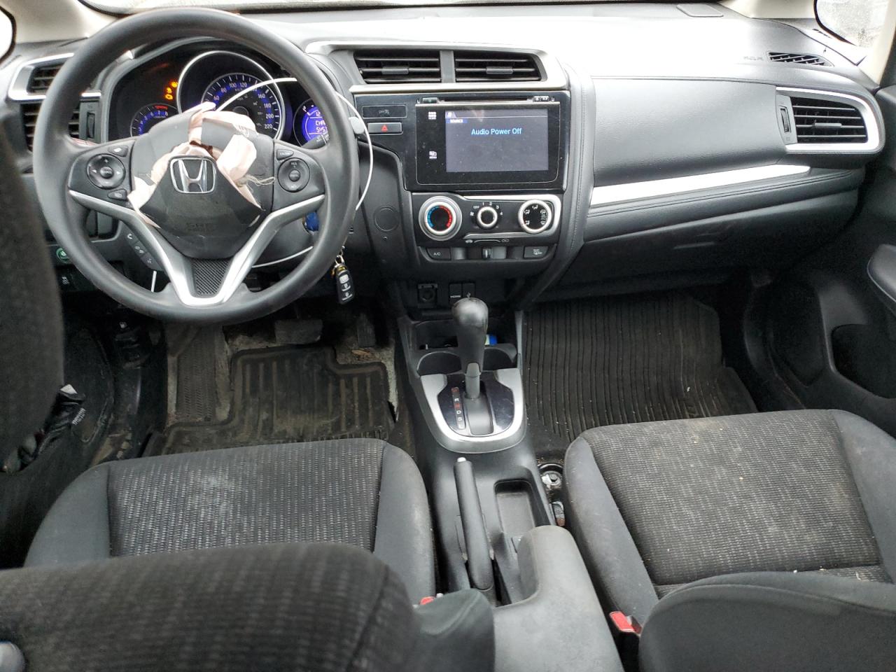 2015 Honda Fit Lx VIN: 3HGGK5H52FM104843 Lot: 62215185