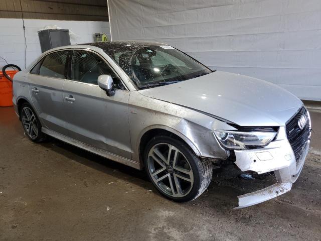  AUDI A3 2018 Srebrny