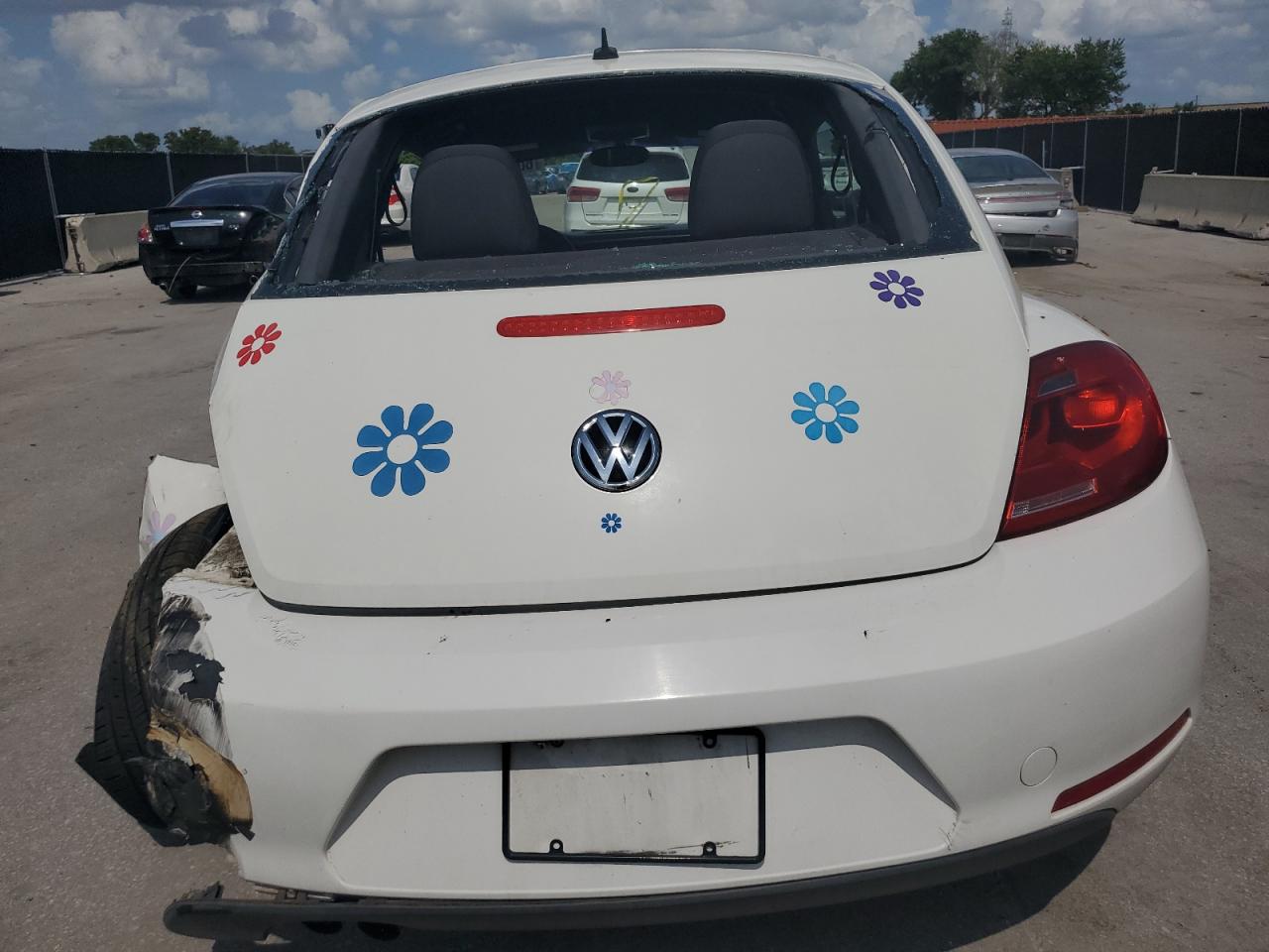 2013 Volkswagen Beetle VIN: 3VWFP7AT5DM637375 Lot: 60983905