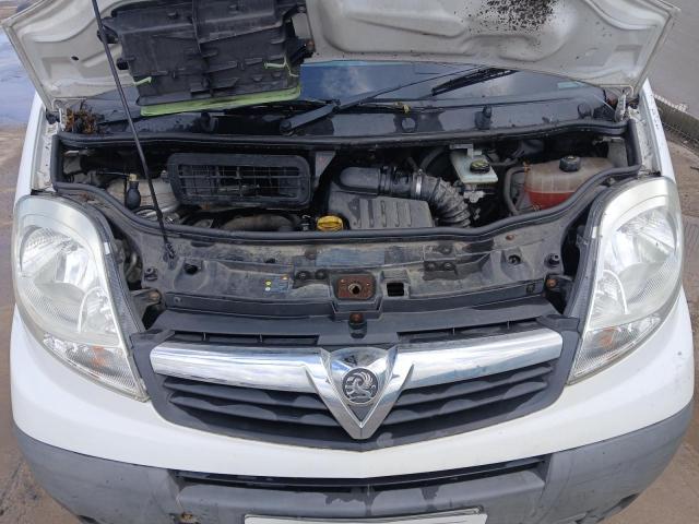 2009 VAUXHALL VIVARO 270