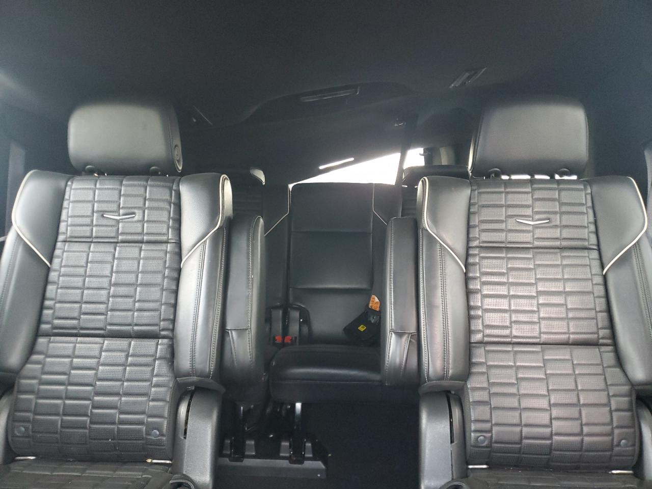 2022 Cadillac Escalade Esv Premium Luxury Platinum VIN: 1GYS4MKL1NR140583 Lot: 62724865