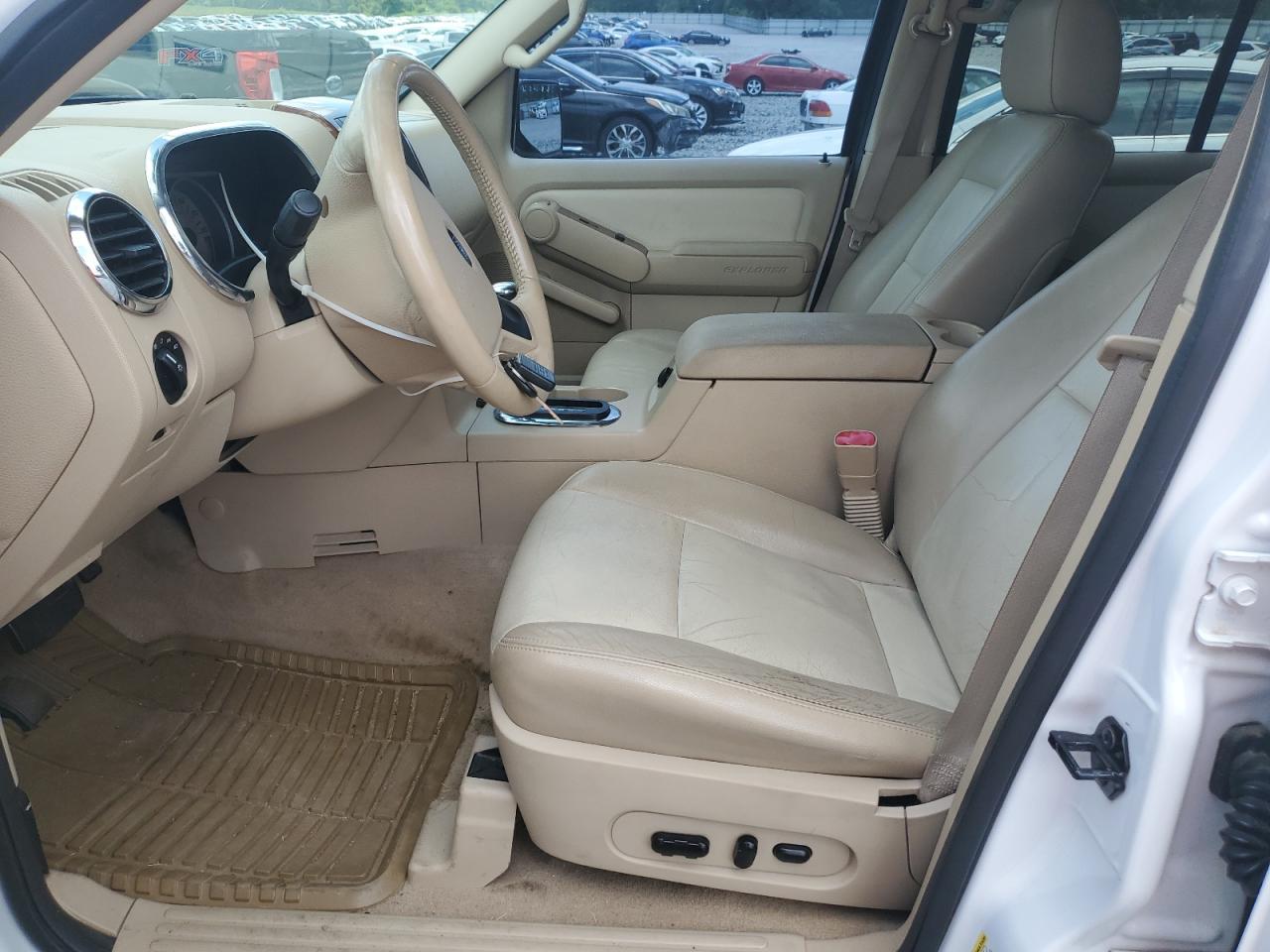 2006 Ford Explorer Eddie Bauer VIN: 1FMEU74856UB28587 Lot: 62789585