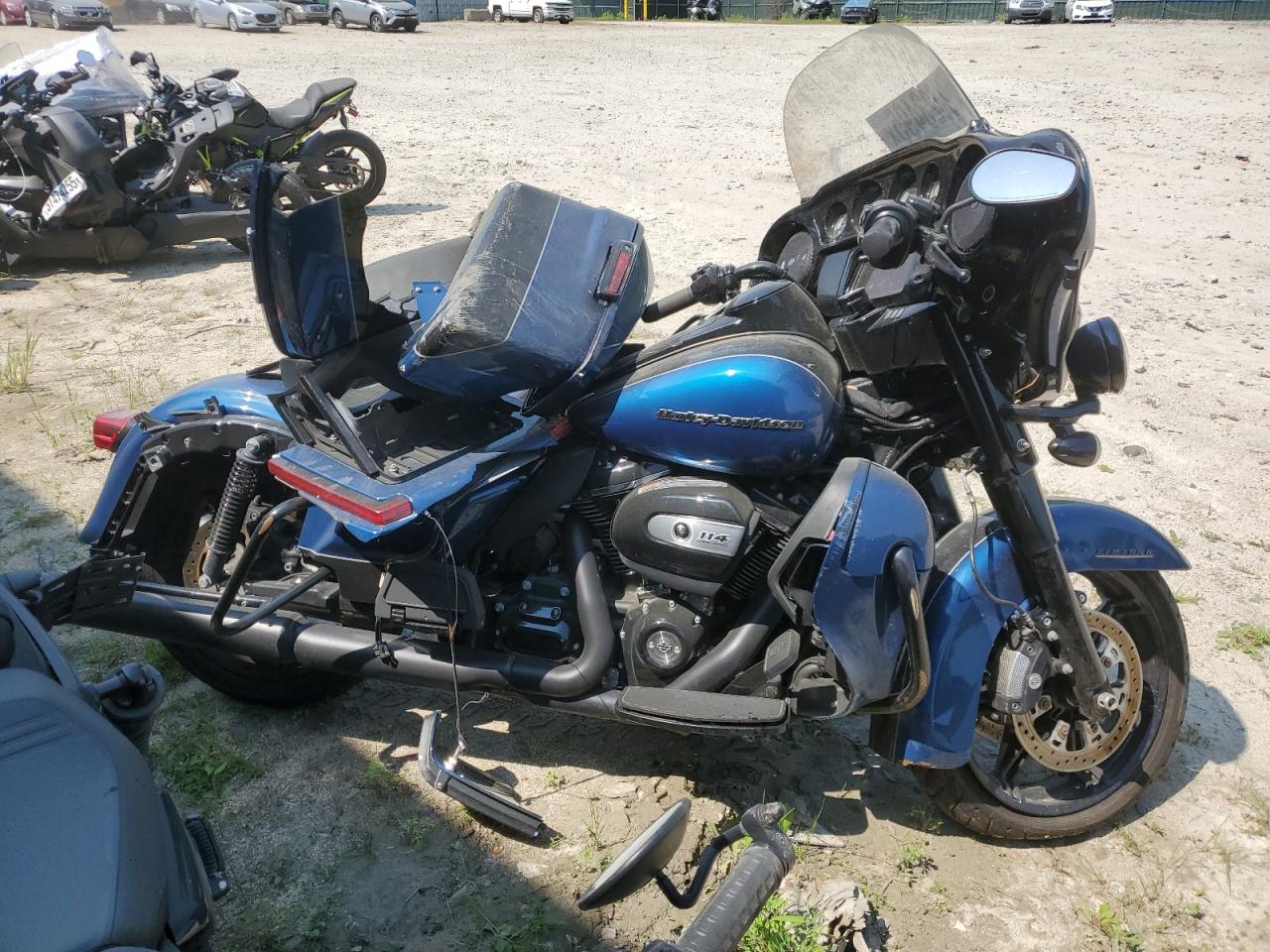 2022 Harley-Davidson Flhtk for Sale in Candia, NH - Side