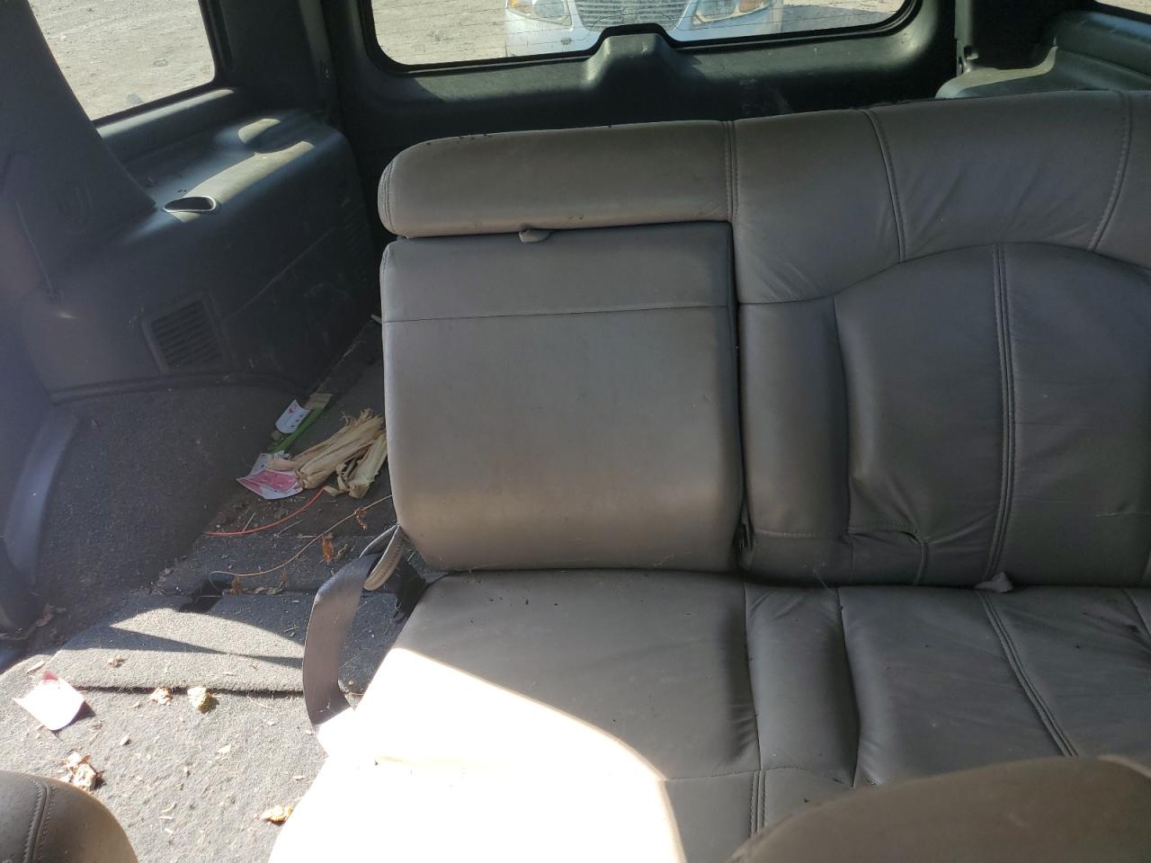 2001 Chevrolet Tahoe K1500 VIN: 1GNEK13T21J220917 Lot: 62087995