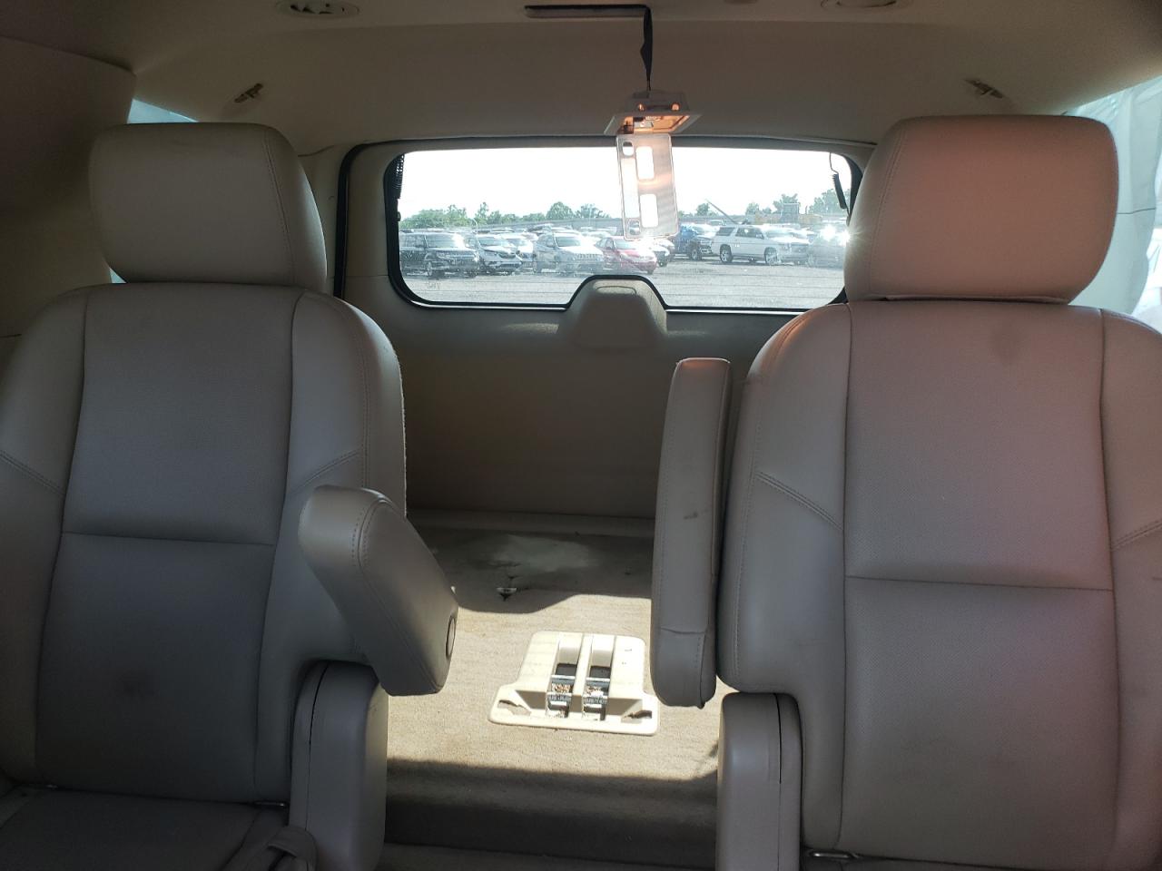 2011 Chevrolet Tahoe K1500 Ltz VIN: 1GNSKCE07BR325215 Lot: 62406465