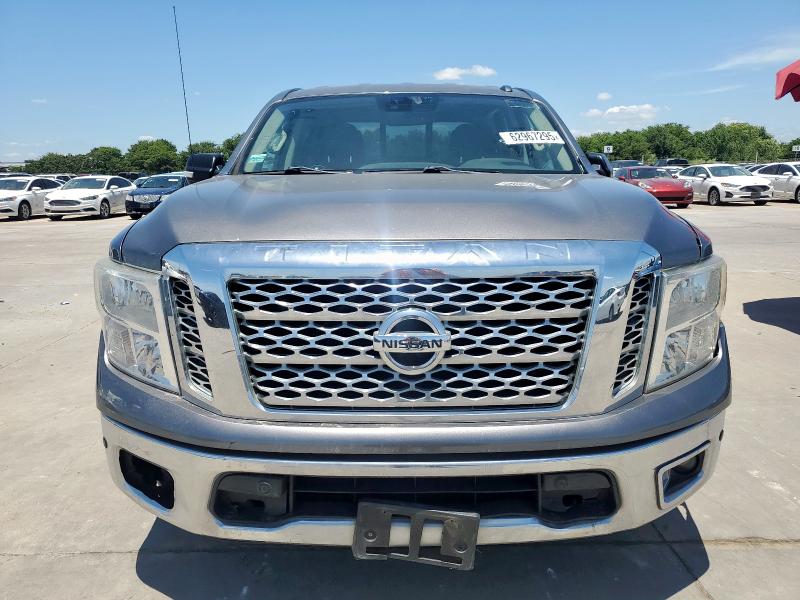  NISSAN TITAN 2017 Серый