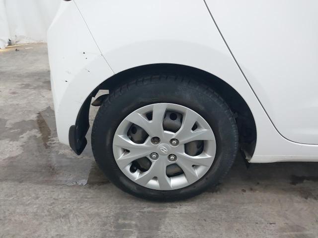 2014 HYUNDAI I10 SE