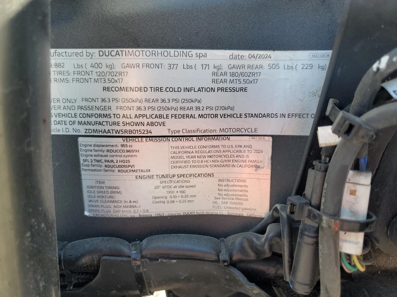 2024 Ducati Panigale V2 VIN: ZDMHAATW5RB015234 Lot: 62308705