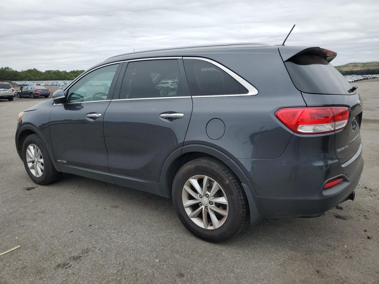 KIA SORENTO 2017 VIN 5XYPGDA50HG291567 zdjęcie 2