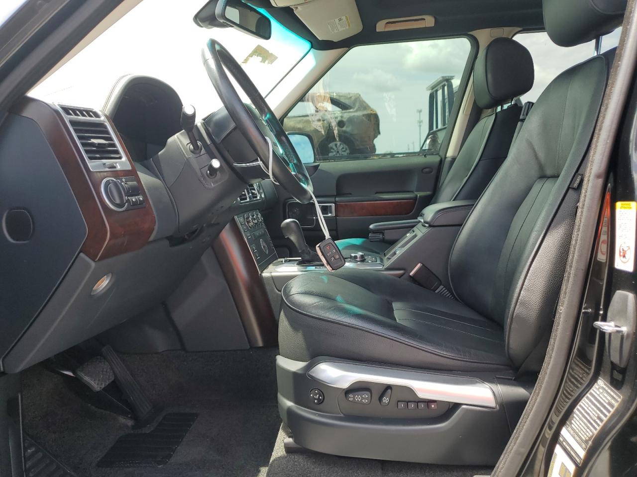 2010 Land Rover Range Rover Hse VIN: SALME1D49AA317706 Lot: 63000395