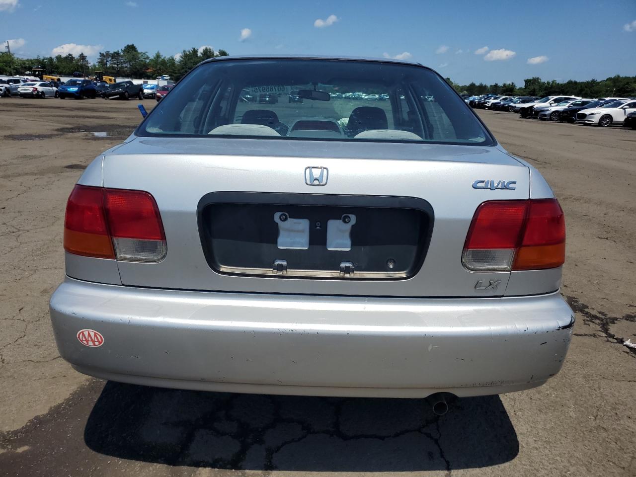 1998 Honda Civic Lx VIN: 2HGEJ6679WH600225 Lot: 60785975