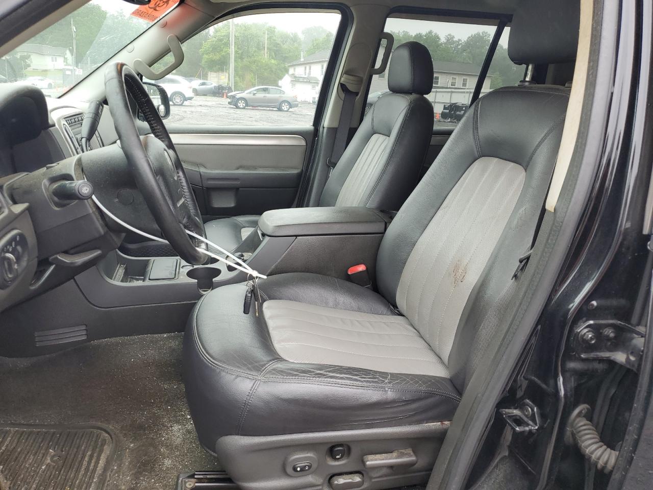 2005 Mercury Mountaineer VIN: 4M2ZU86W75ZJ07467 Lot: 61233875