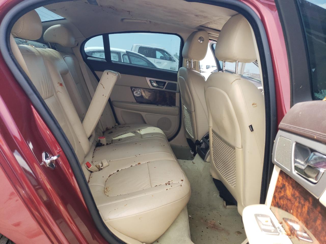 2011 Jaguar Xf VIN: SAJWA0FB5BLR87553 Lot: 61925485