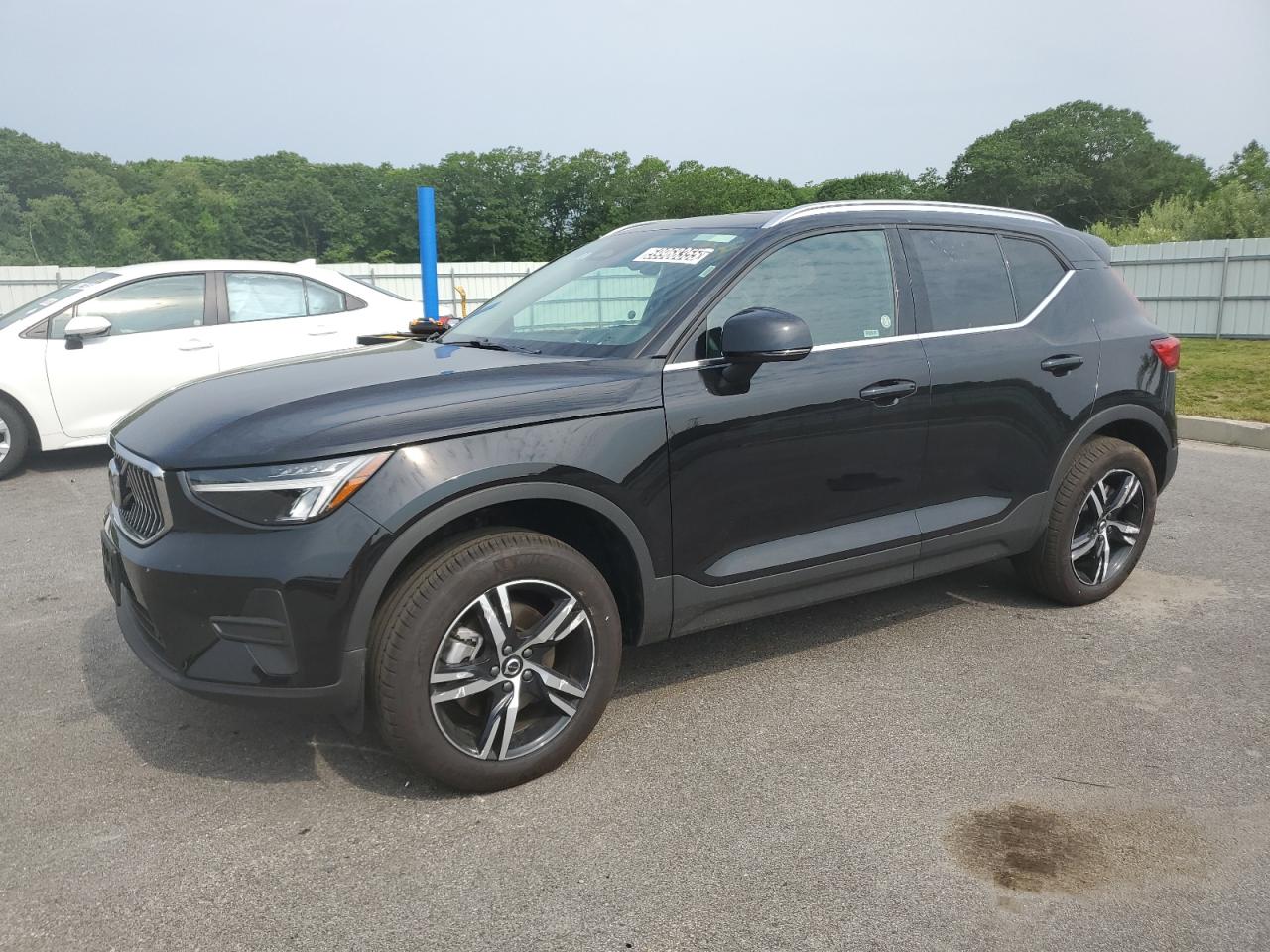 2025 Volvo Xc40 Core na sprzedaż w Assonet, MA - Side