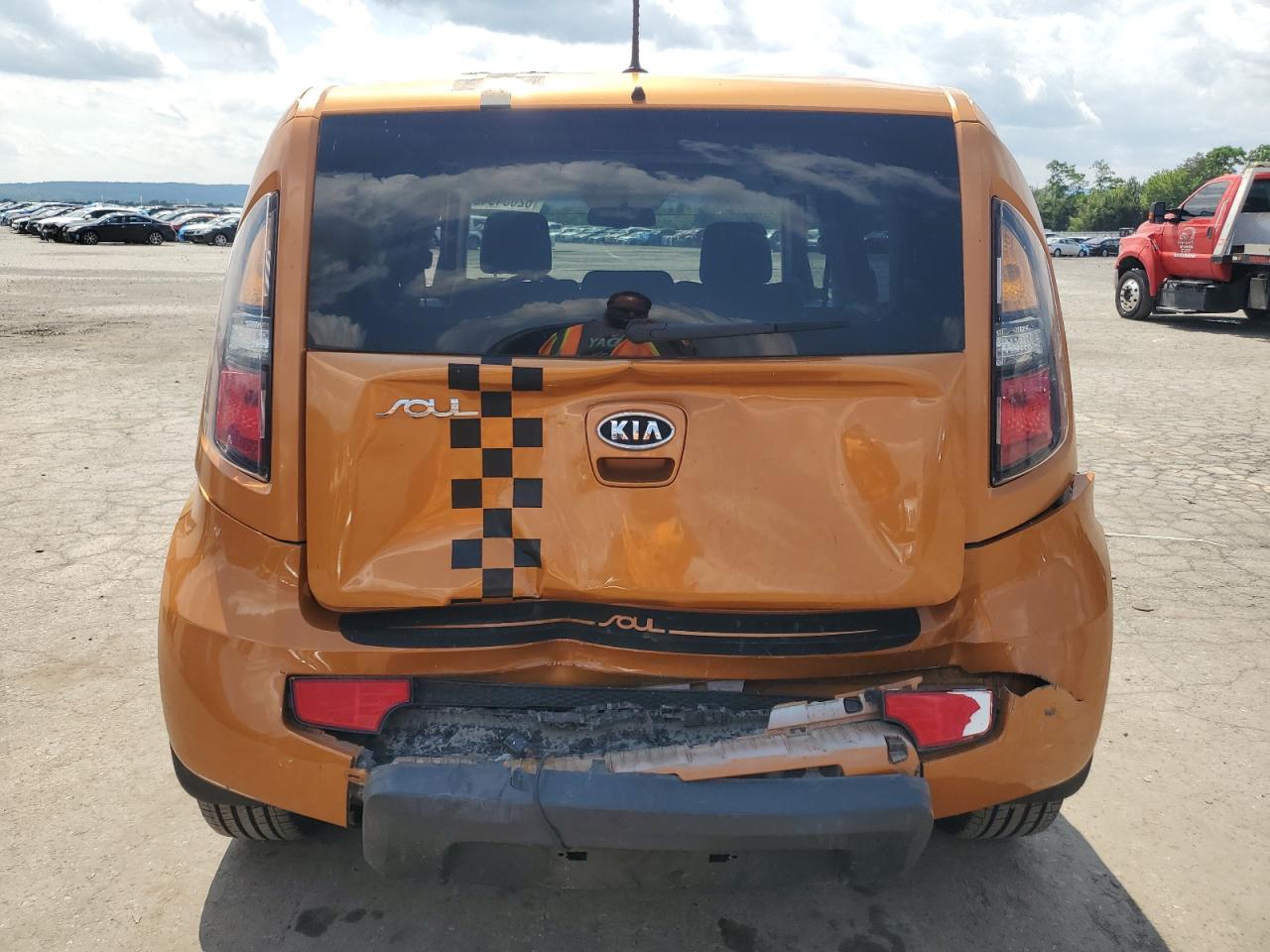 2011 Kia Soul + VIN: KNDJT2A21B7313060 Lot: 62034945