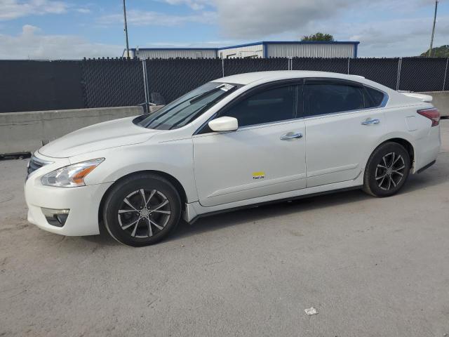  NISSAN ALTIMA 2015 Белы