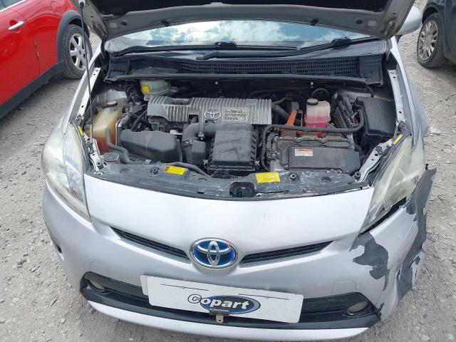 2014 TOYOTA PRIUS HYBRID 