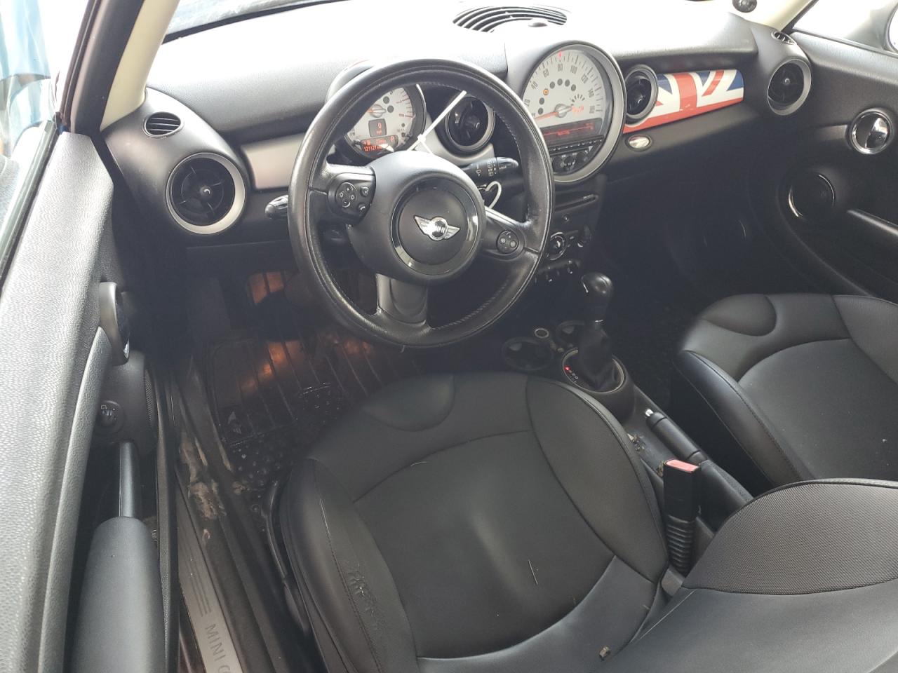 2011 Mini Cooper VIN: WMWSU3C52BT252207 Lot: 62735905