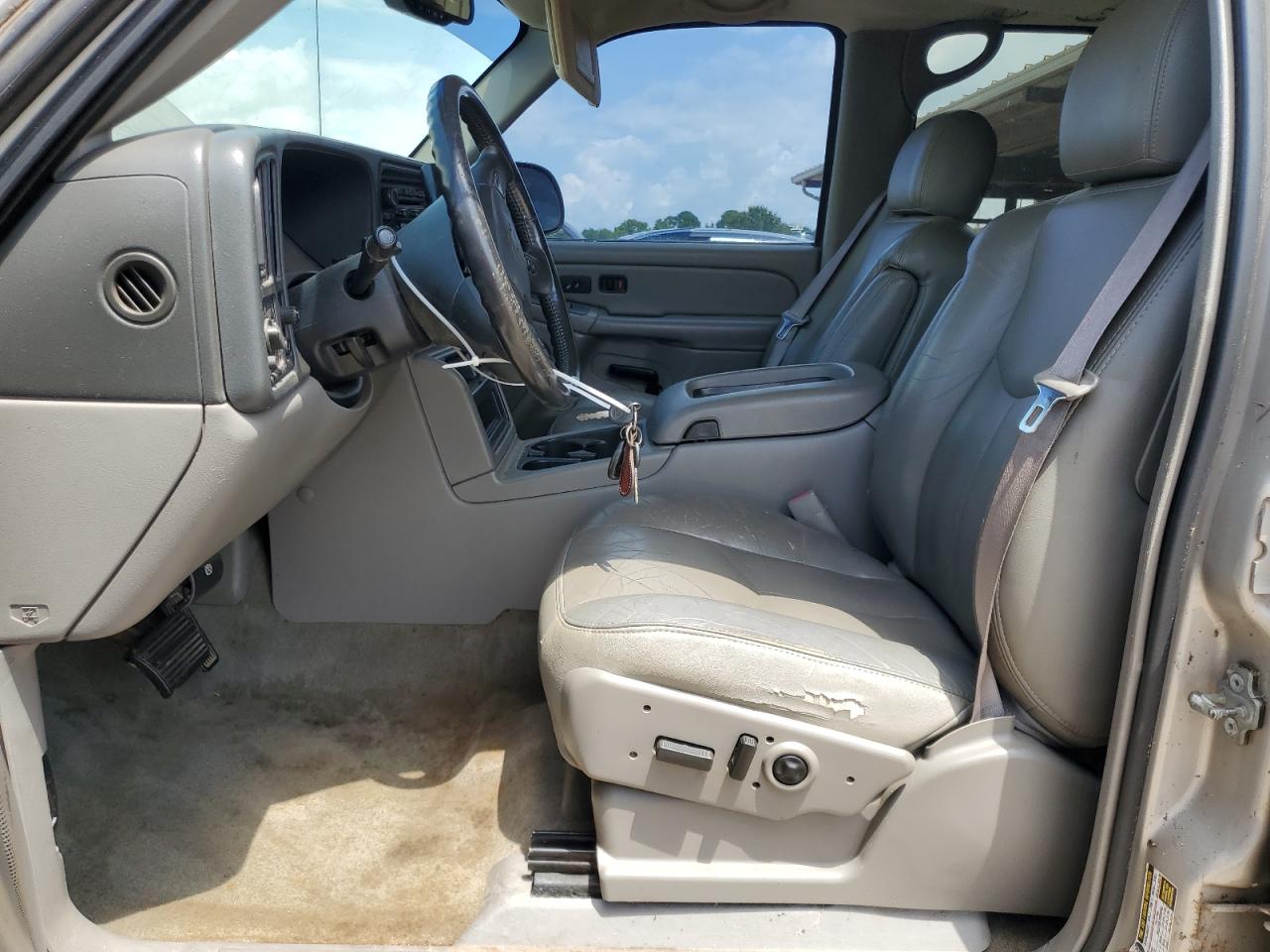 2004 Chevrolet Tahoe C1500 VIN: 1GNEC13Z24R318935 Lot: 62464035