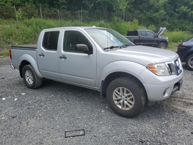  NISSAN FRONTIER 2017 Srebrny