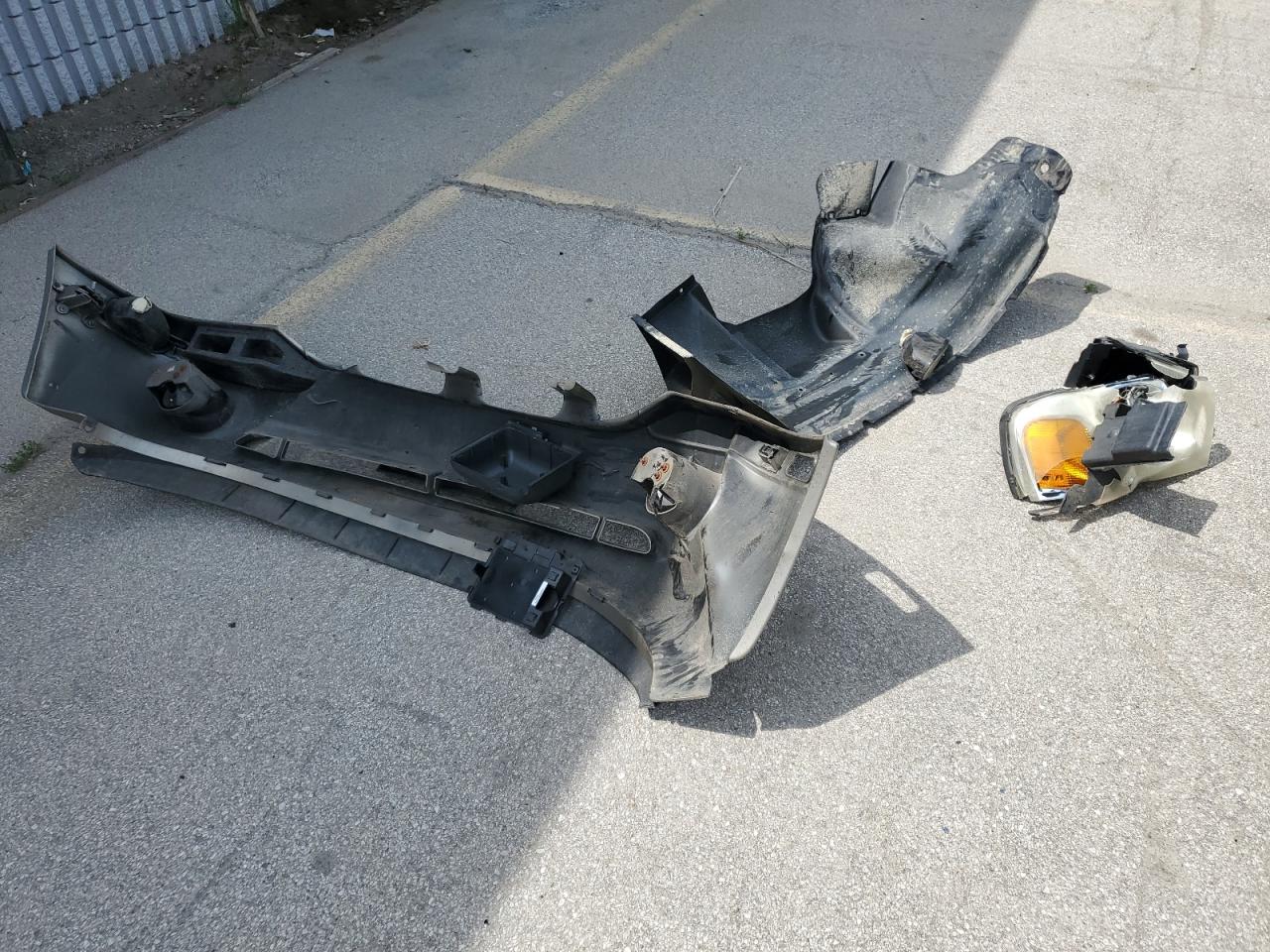 2002 GMC Envoy VIN: 1GKDT13S422198461 Lot: 61221585