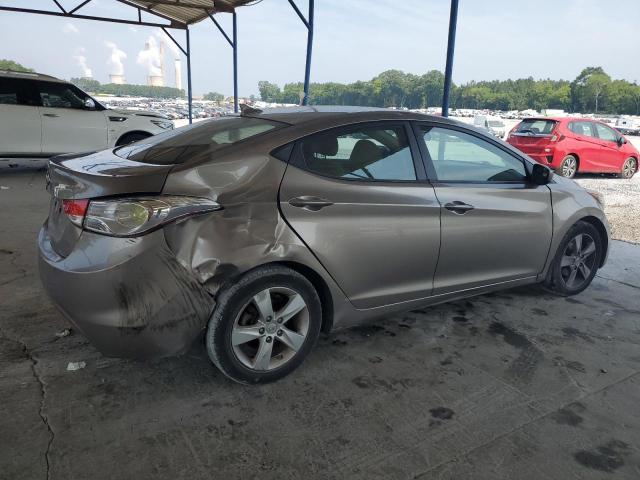 Sedans HYUNDAI ELANTRA 2013 Srebrny