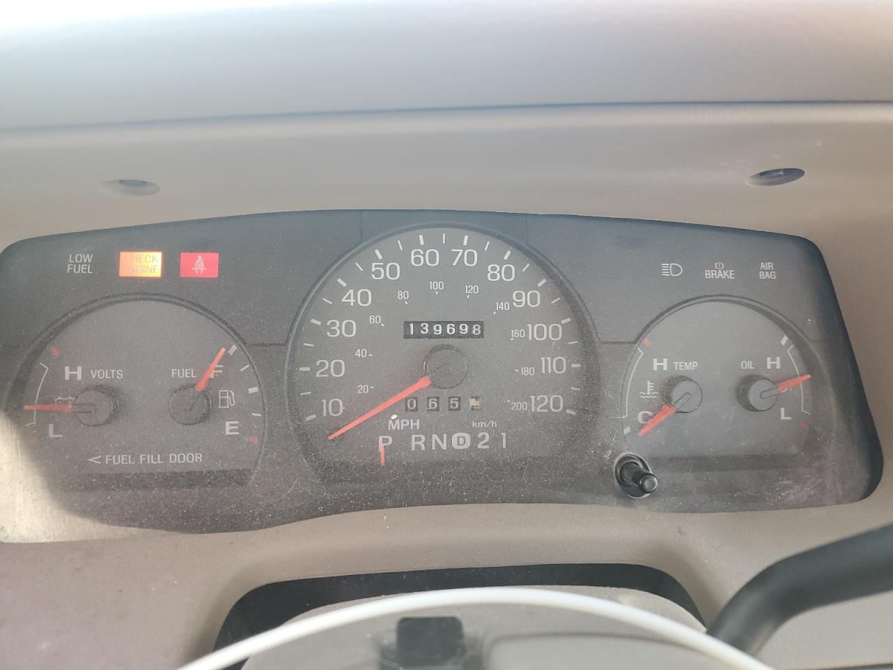 2004 Mercury Grand Marquis Gs VIN: 2MEFM74W24X664179 Lot: 62505365