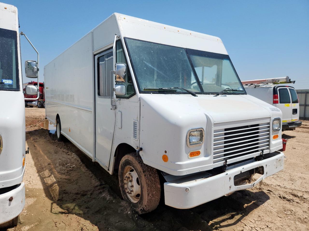 2015 Ford F59 იყიდება Amarillo-ში, TX - Front End