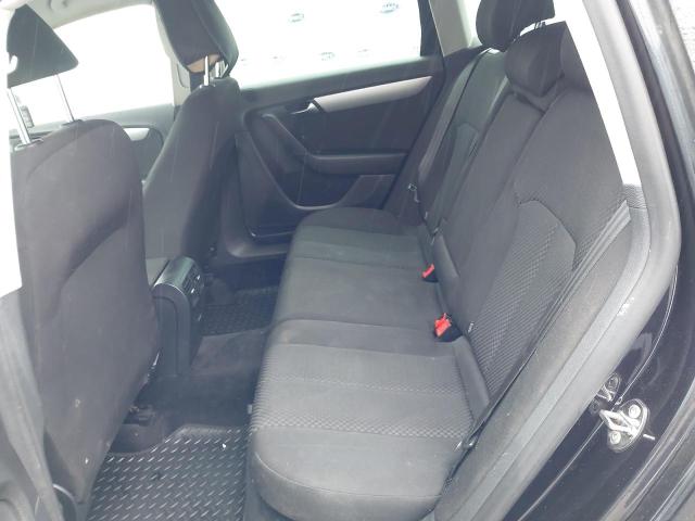 2011 VOLKSWAGEN PASSAT S B