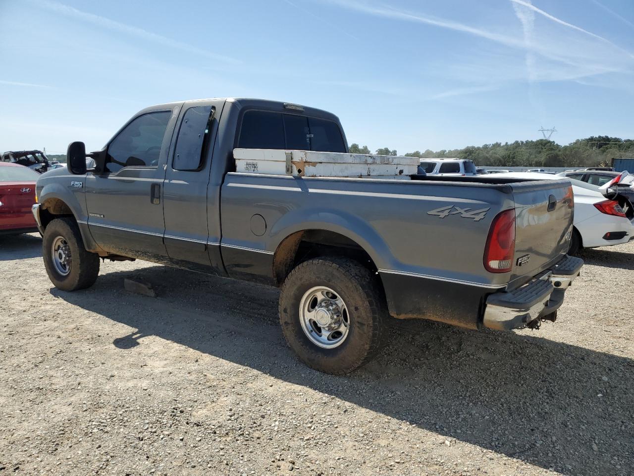 FORD F250 2003 VIN 1FTNX21F23EA39048 photo 2
