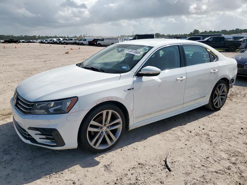 2017 Volkswagen Passat R-Line  