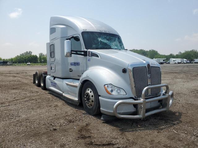 2020 Kenworth T680 Semi Truck