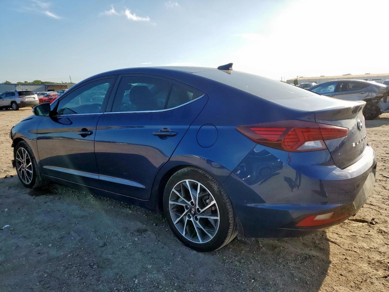 HYUNDAI ELANTRA 2020 VIN 5NPD84LFXLH610285 zdjęcie 2