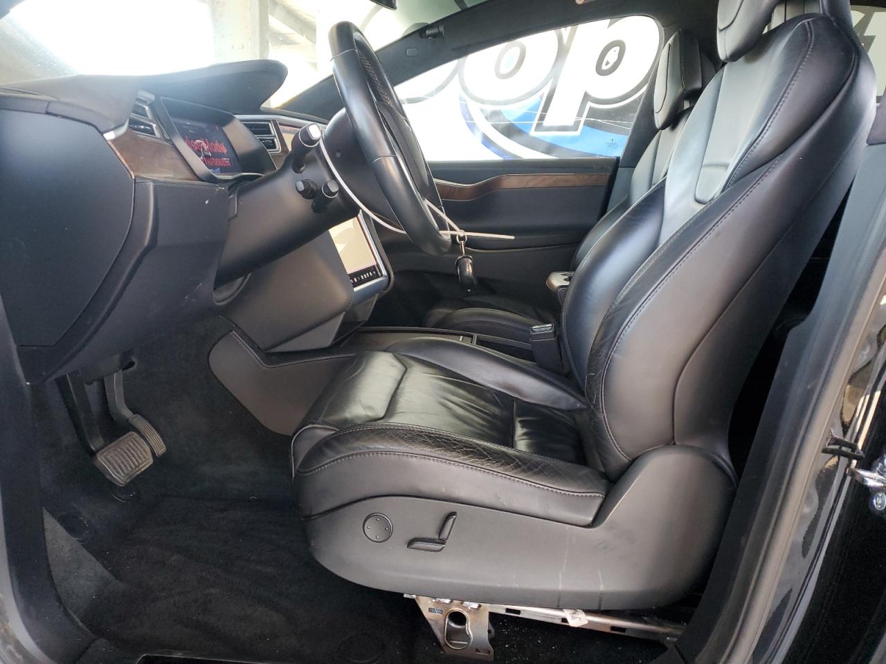 2017 Tesla Model X VIN: 5YJXCBE27HF068854 Lot: 60812335