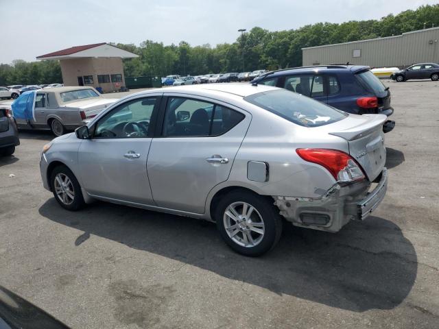  NISSAN VERSA 2015 Srebrny