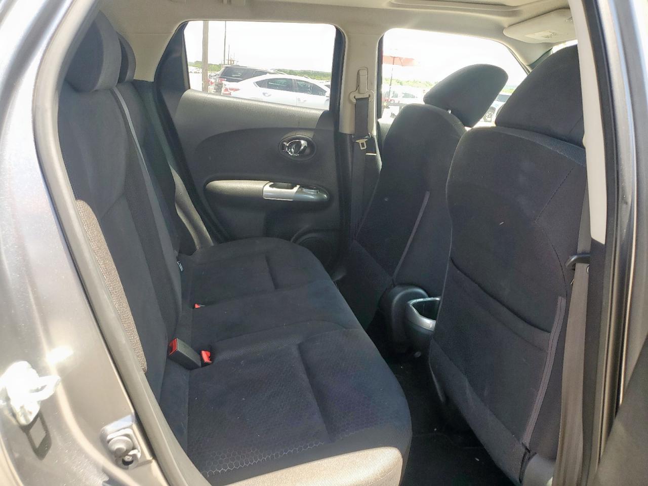 2014 Nissan Juke S VIN: JN8AF5MR8ET451650 Lot: 60679575