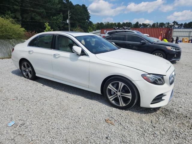 Sedans MERCEDES-BENZ E-CLASS 2017 Biały