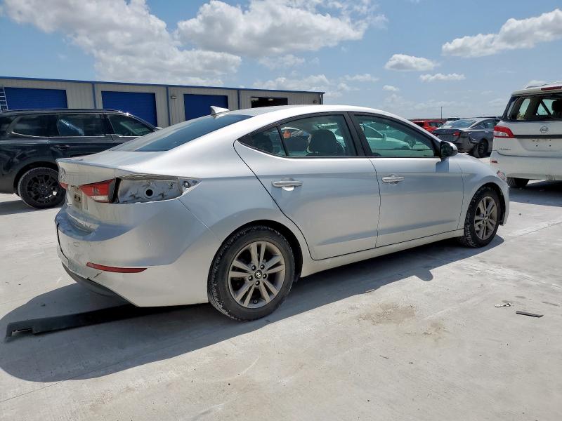  HYUNDAI ELANTRA 2018 Серебристый