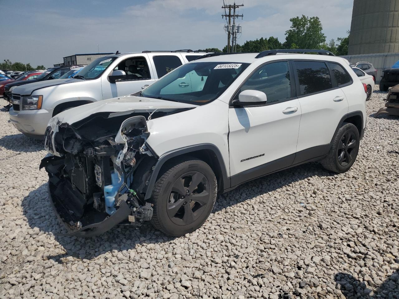 2015 Jeep Cherokee Latitude for Sale in Wayland, MI - Front End