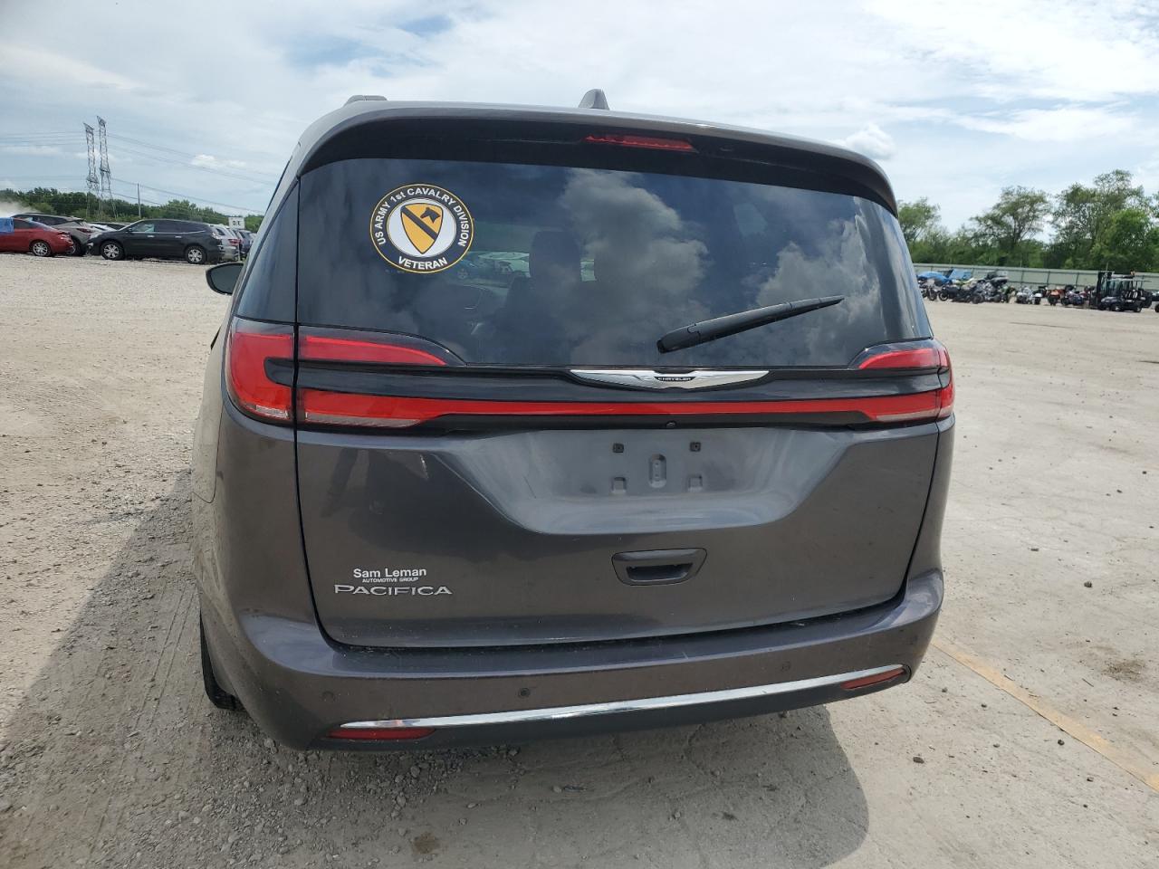 2022 Chrysler Pacifica Touring L VIN: 2C4RC1BG1NR142417 Lot: 63000925