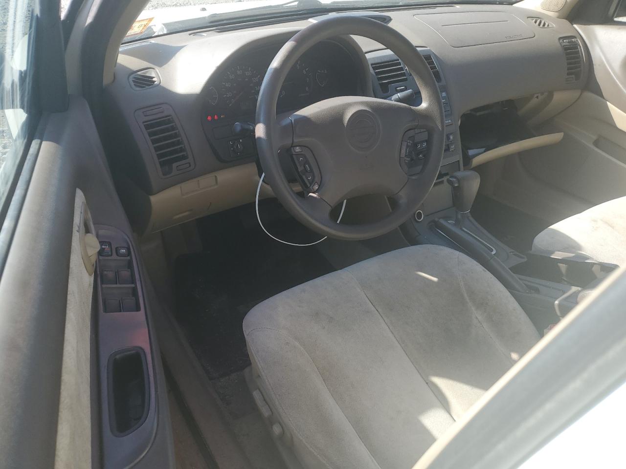 2001 Nissan Maxima Gxe VIN: JN1CA31D21T826493 Lot: 60648075